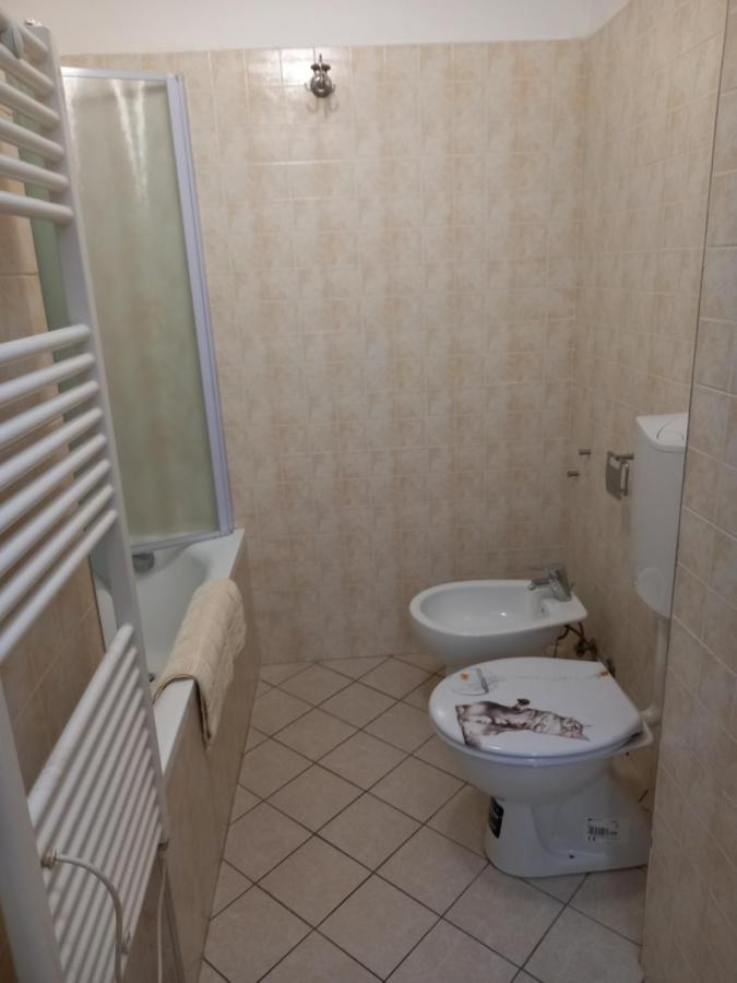 Bilocale Savona Apartment Bagian luar foto